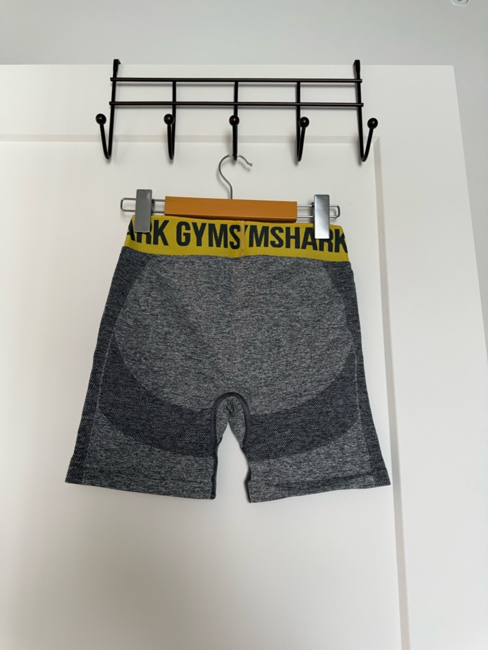Gymshark Flex Shorts - Picture 2 of 3